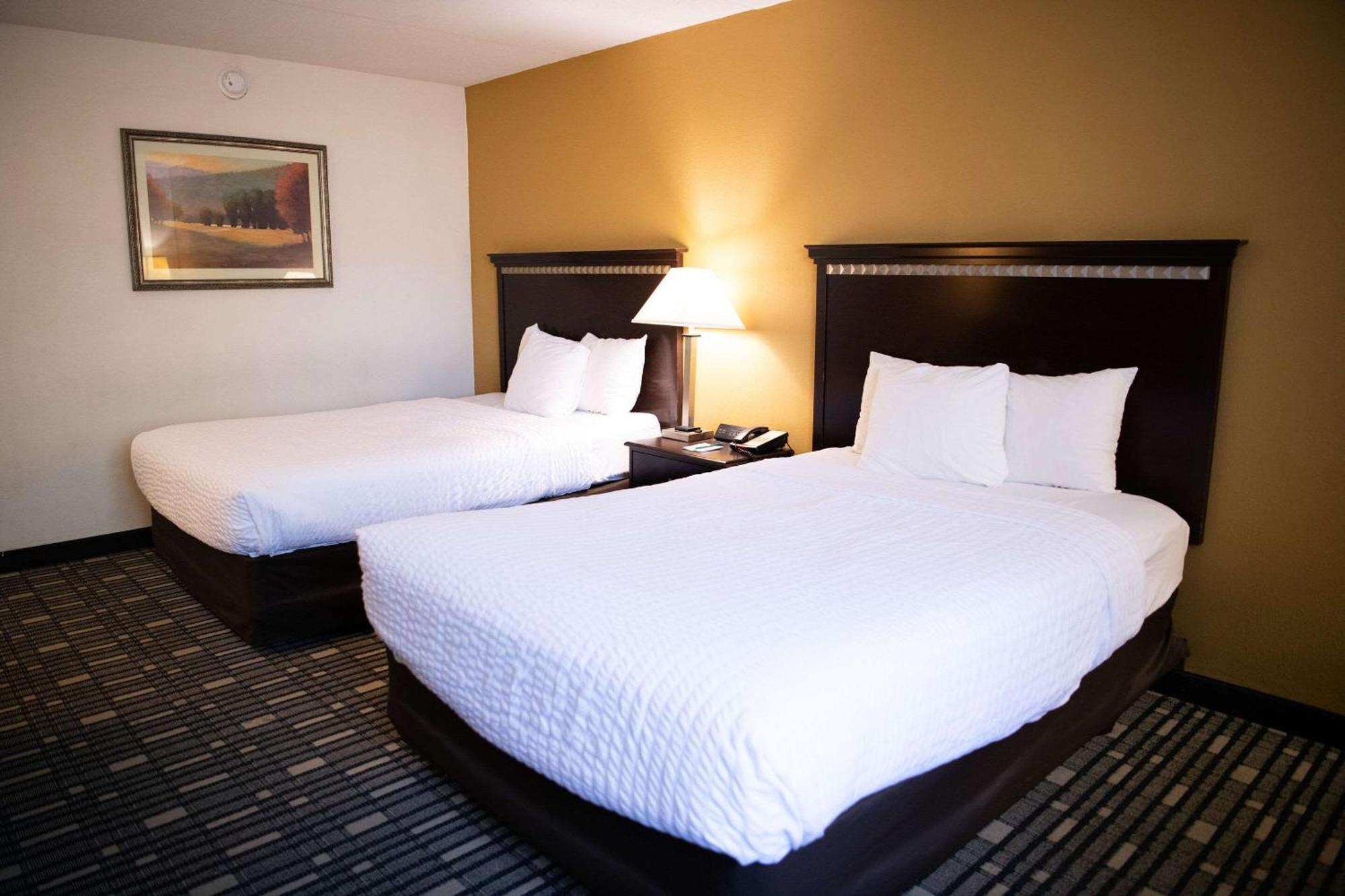 Quality Inn & Conference Center Somerset Eksteriør billede