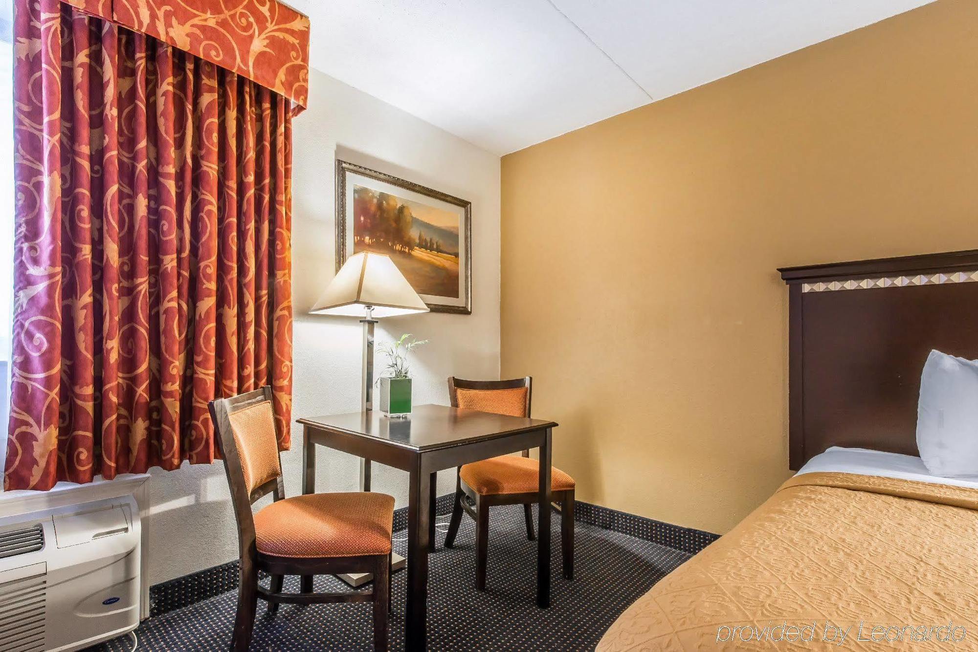 Quality Inn & Conference Center Somerset Eksteriør billede
